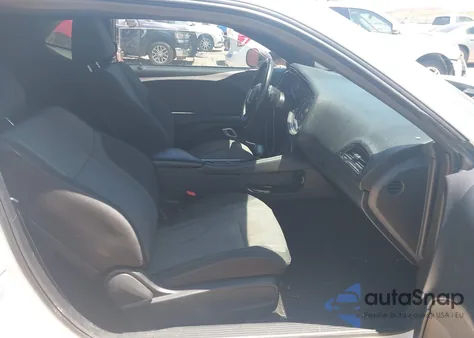 2016 Dodge Challenger Sxt from USA, damaged, VIN 2C3CDZAG4GH201752